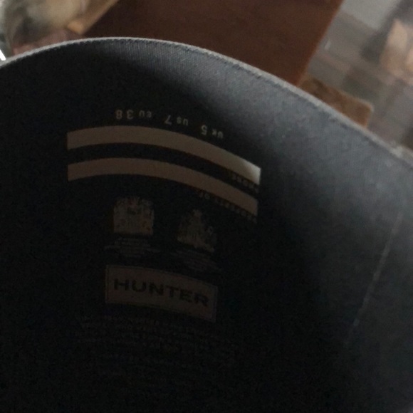 🆕𝐻𝑈𝑁𝑇𝐸𝑅 𝚁𝚊𝚒𝚗𝚋𝚘𝚘𝚝𝚜 - Picture 6 of 8